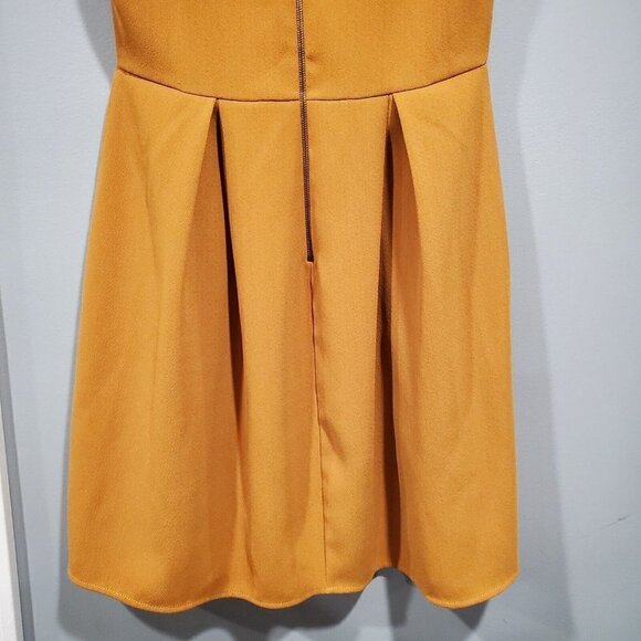 Everly Women's Sleeveless Fit and Flare Mustard Yellow Dress Back Zip Sz Small - Picture 9 of 10
